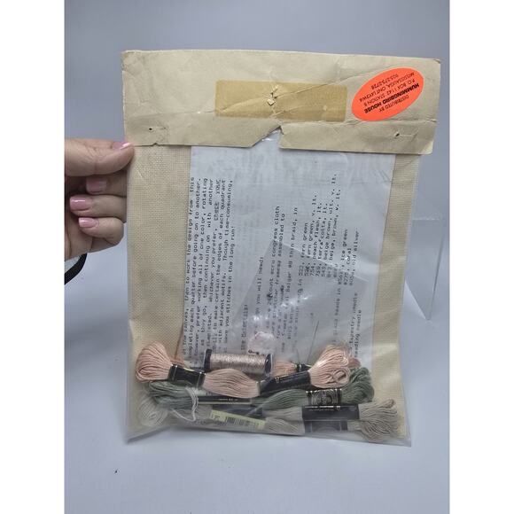 Tiger Lily Bargello Cross Stitch Kit - Harbour Light Needlecraft - Picture 3 of 3